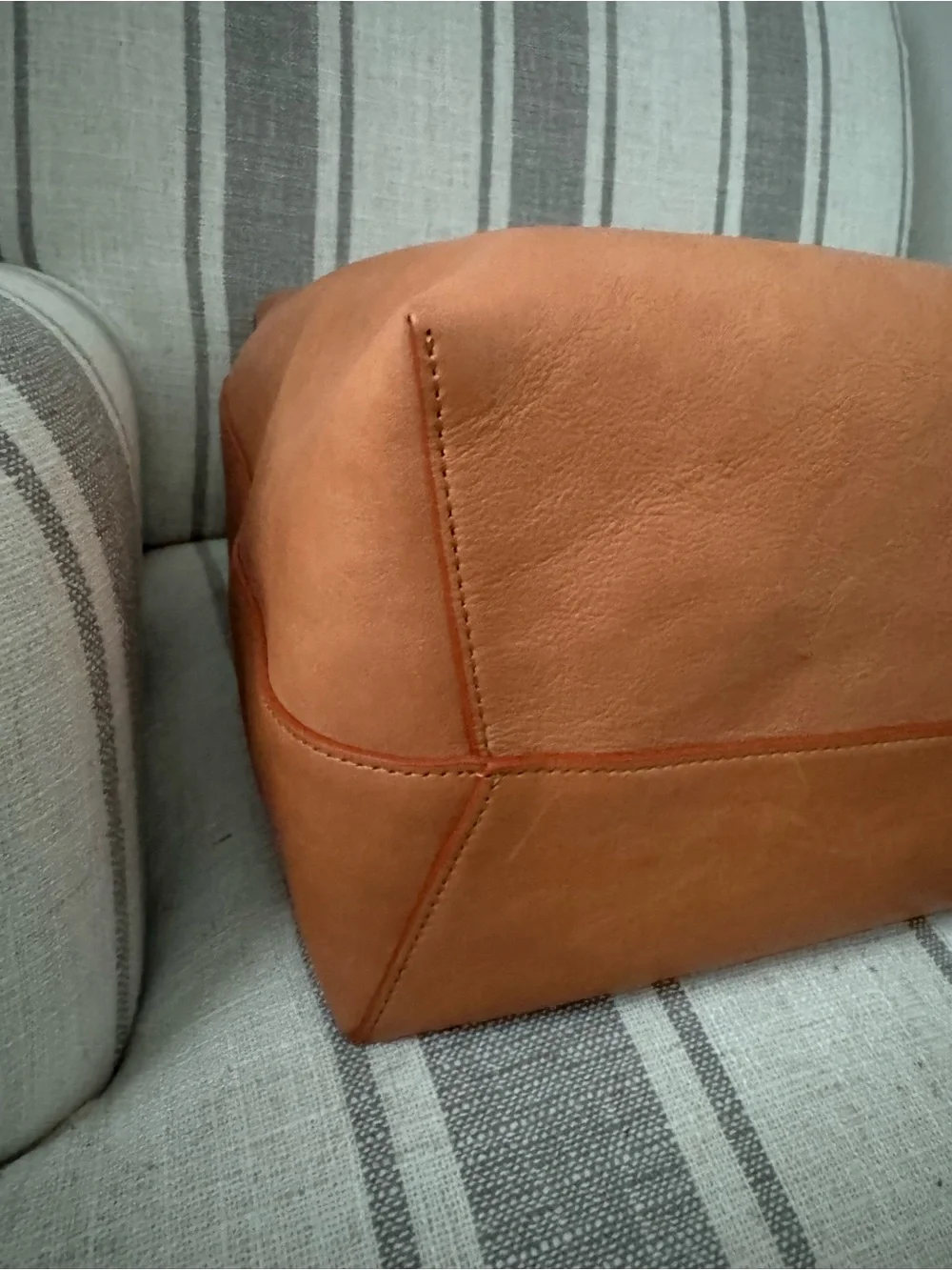 Mansur Gavriel mansur gavriel